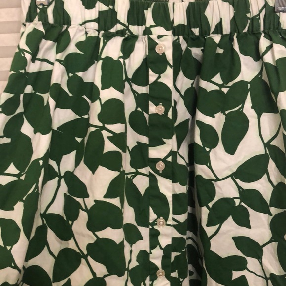 Kate Spade NY Garden Leaves Skirt! - Picture 2 of 2